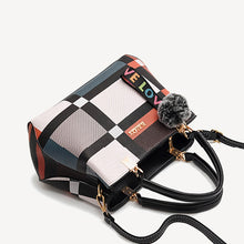 Загрузить изображение в средство просмотра галереи, Designer Plaid Shoulder Bag