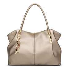 Загрузить изображение в средство просмотра галереи, Designer Top-handle Bag
