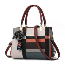 Загрузить изображение в средство просмотра галереи, Designer Plaid Shoulder Bag
