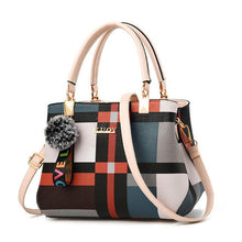 Загрузить изображение в средство просмотра галереи, Designer Plaid Shoulder Bag
