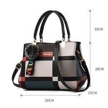 Загрузить изображение в средство просмотра галереи, Designer Plaid Shoulder Bag
