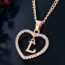 Загрузить изображение в средство просмотра галереи, Name Initials Heart Pendant Necklace 26 Letters
